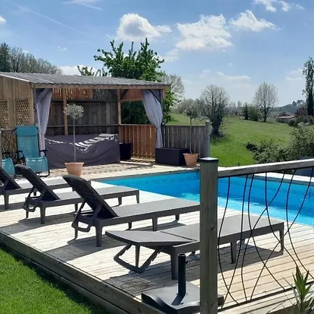 Сasa de vacaciones Maison Et Piscine A Sarlat, Perigord Noir *